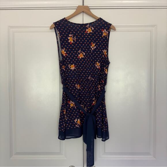 ModCloth Spring It On Me Wrap Top Cap sleeve Floral V-Neck Ruched Tie Bow Navy - Picture 2 of 11